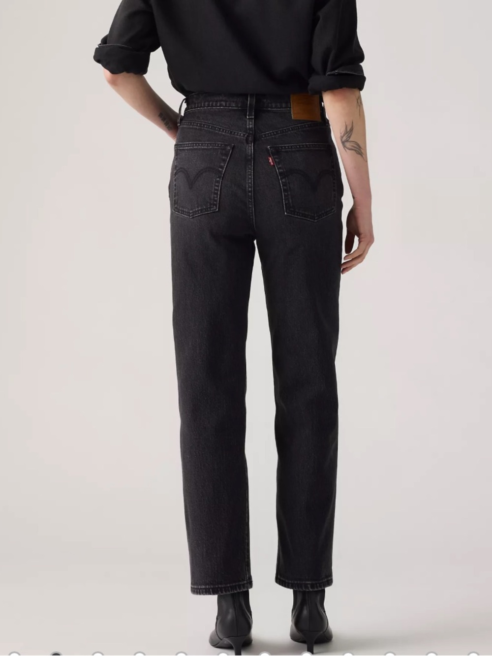 Levi’s Premium Ribcage Straight - Picture 9 of 9
